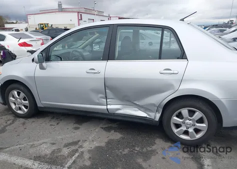 2008 Nissan Versa 1.8Sl из США, поврежденный, VIN 3N1BC11E18L443761